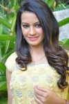 deeksha-panth-new-photos