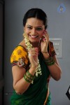 isha-chawla-cute-stills