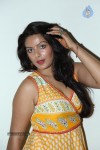 reva-hot-stills