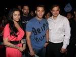 salman-khan-asin-captivate-underprivileged-kids-at-ready-movie-premiere-show