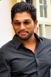 iddarammayilatho-theatre-coverage