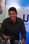 mahesh-babu-meets-univercell-customers