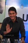 mahesh-babu-meets-univercell-customers