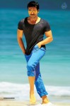 yevadu-movie-stills