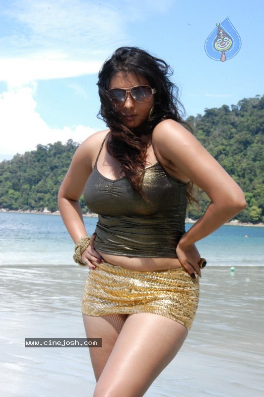 Namitha Spicy Bikini Pics Photo Of