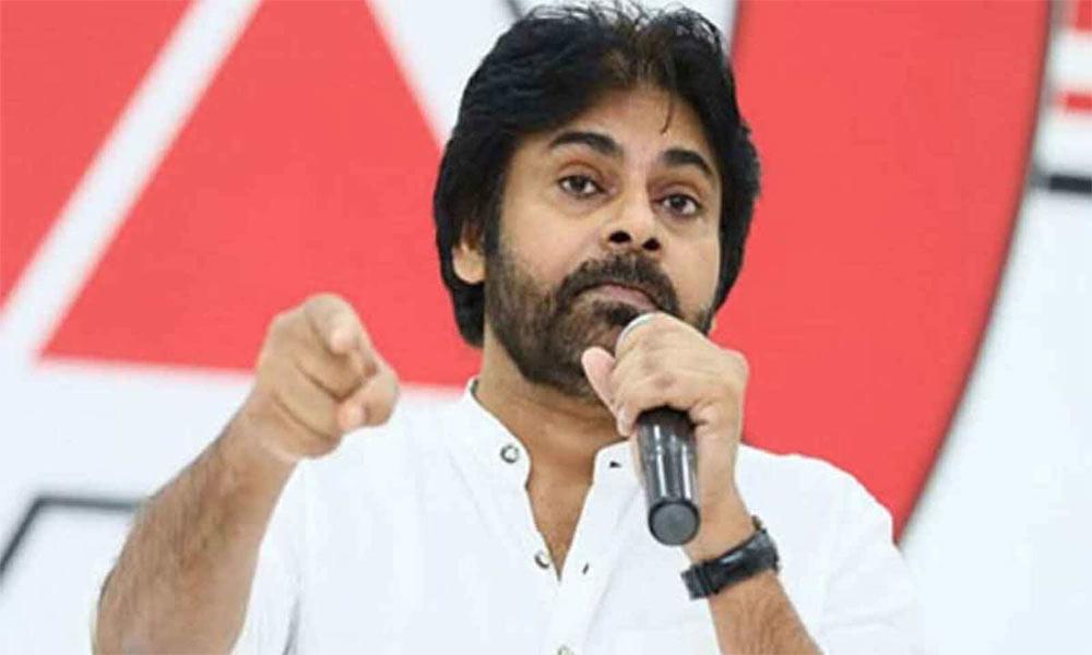 Pawan exposes YSRCP ministers