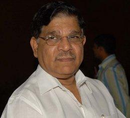Allu Arvind holds discussions with Devender Goud
