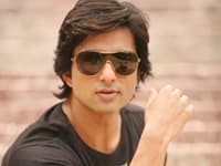 Sonu robbed!!!