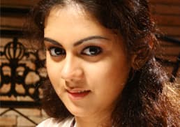 Kamna speaks on skin show