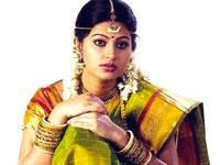 "Mouna Ragam" with rising stars