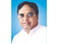 Ponnala  refuses  to  respond  to Murali's  allegations