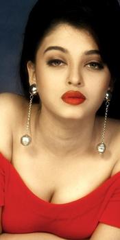 Aishwarya to take Katrina's single night offer.