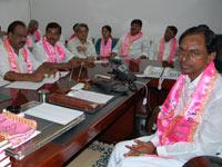 KCR lashes out at Naidu and Rosaiah's Govt.