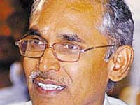 Raghavulu flays Govt for farmland conversions