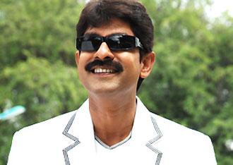 JB spotted with mysterious lady at Tirumala