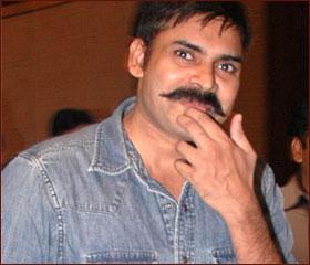 'Puli' producer to face KCR?