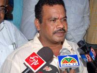 Suspend Lagdapati from Congress:  Komatireddy