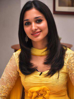 Jyothika on duty to save Tamanna