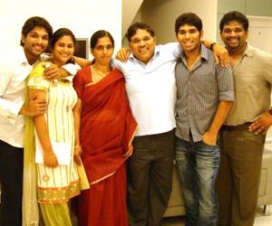 Allu family booked under cheating case!