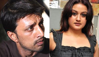 Divorced actress dating Star Hero!