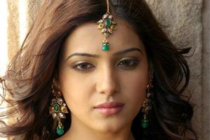 Asin ousts Samanta