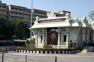 Secretariat empty - Fear of CBI raids