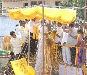 Can Balayya catch up with Jagan?