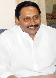CM seeks Centre's help to build court buildings