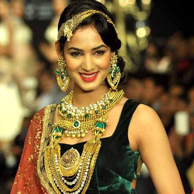 'Jannat' Beauty for Balayya