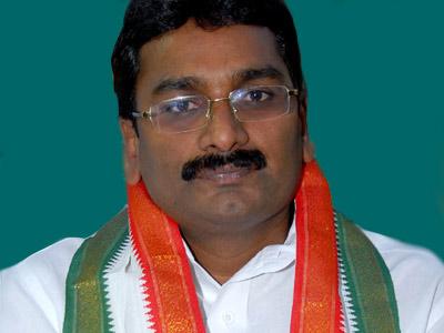 Kiran misleading Seemandhra people: Kondru