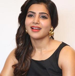 Samanta Enjoying Waist Comments