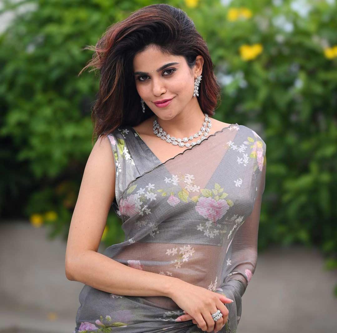 Aaditi Pohankar turns alluring with her curves