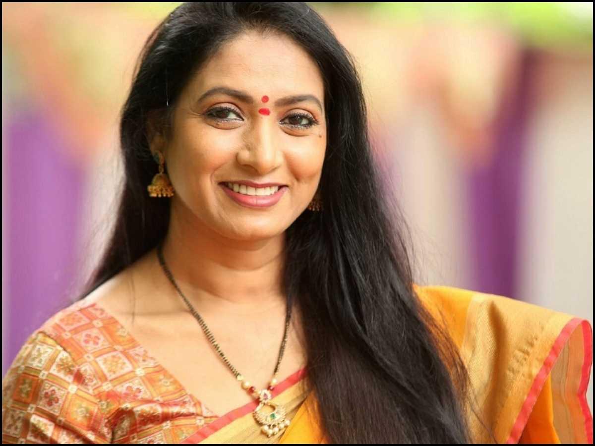 Actress Aamani On Her Liplock Scene