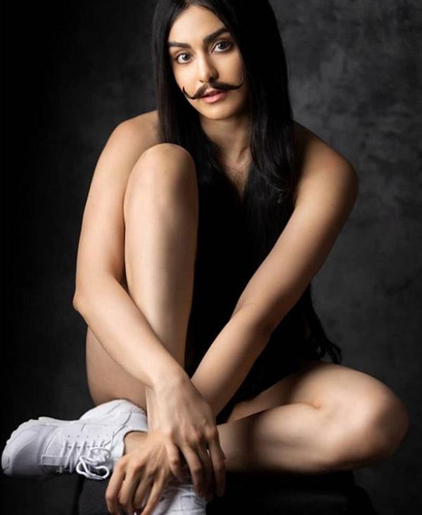 Hot Pic: Mega Actress Wears Nothing!