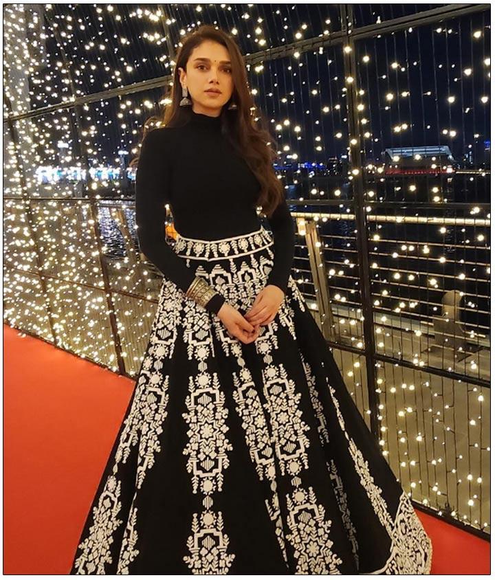 Aditi Rao Hydari Looks Captivating In A Designer Wear