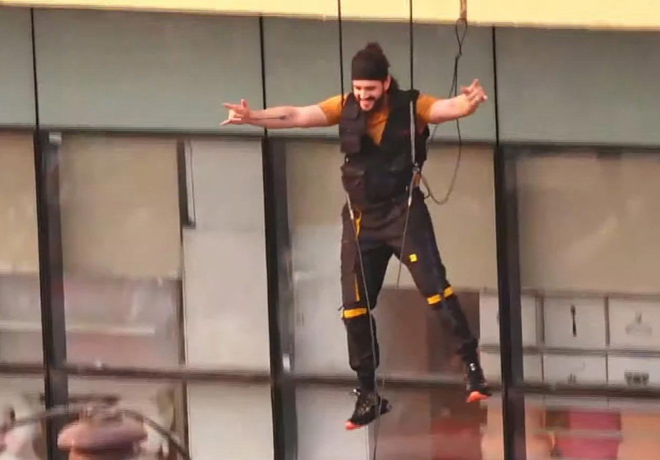 Akhil Jumps From 172 Ft Height To Reveal Agent New Poster