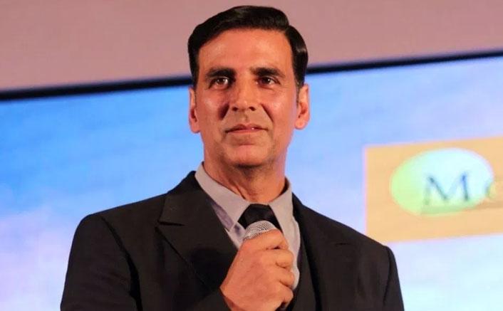 Akshay Kumar bends down on the North-South divide
