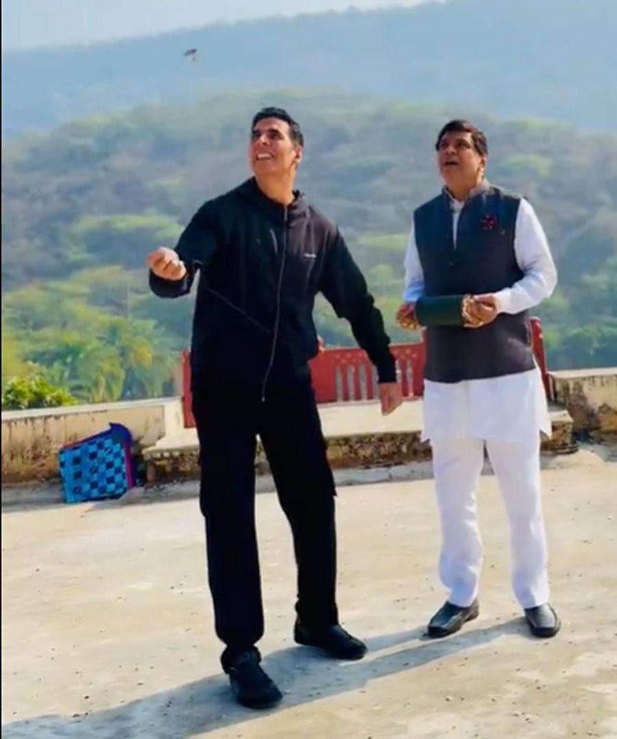Akshay-Paresh celebrate Sankranti at Bhoot Bangla