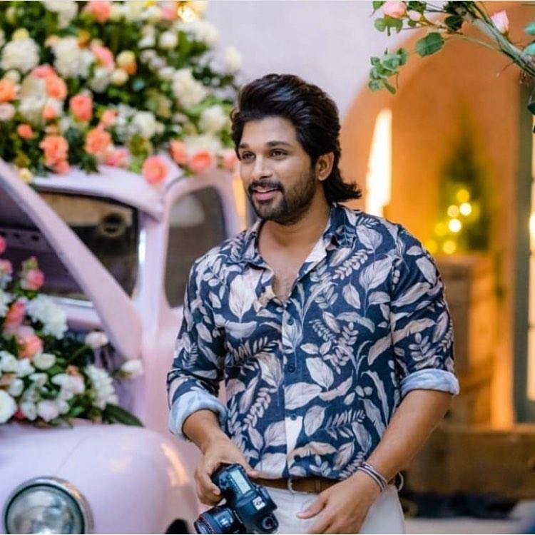 Allu Arjun's another strike in B-Town
