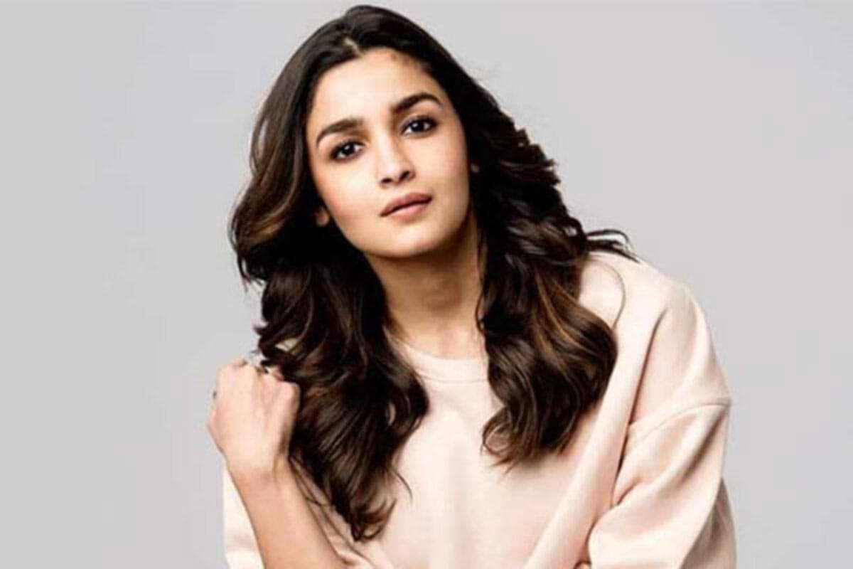 Alia Bhatt to party with RRR team