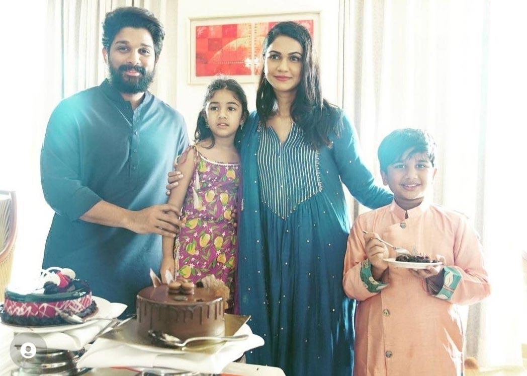 Allu Arjun  delights his wife Sneha Reddy