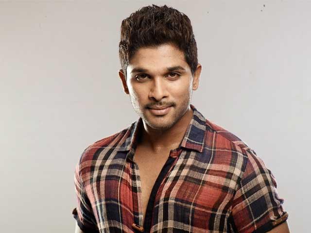 Allu Arjun Turned Golden Leg for BBM &amp; Kumari 21F