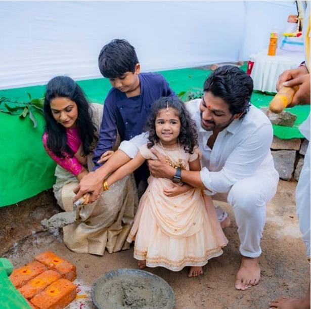 Allu Arjun Left Foot: 6 Toes or 5 Toes?