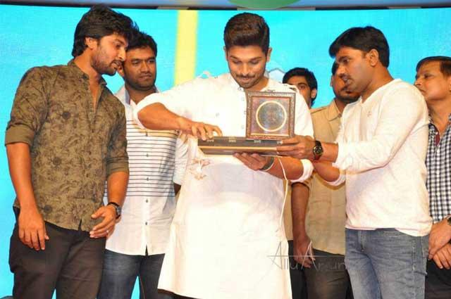 Allu Arjun Wishes the Crazy Movie