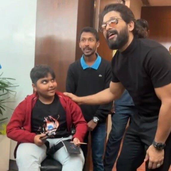Allu Arjun special gesture to differently-abled fan