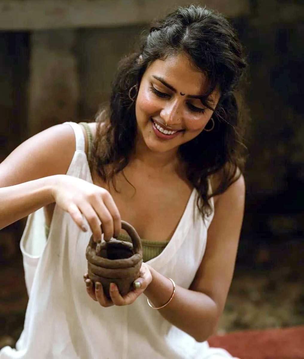 Amala Paul announces her pregnancy