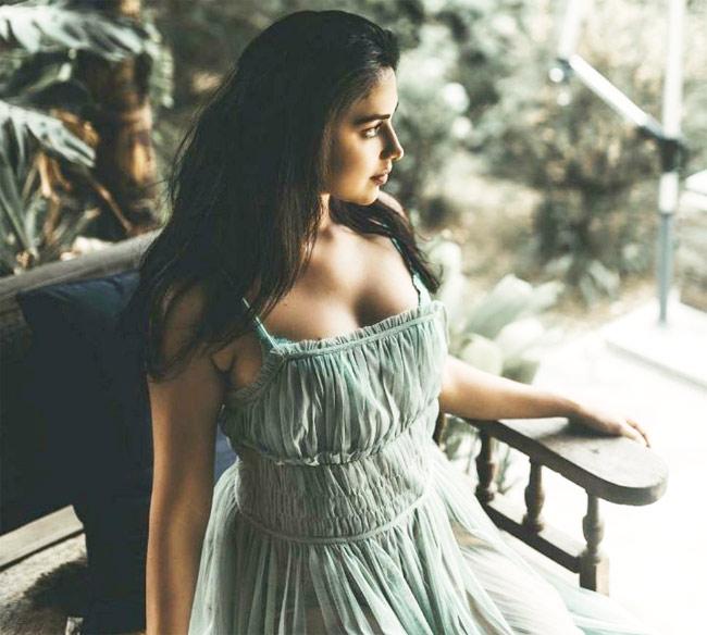 Amala Talks About 15 Husbands