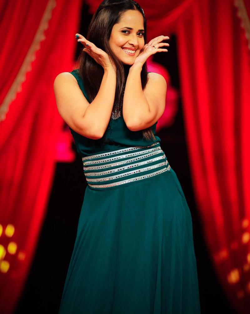Hot Anchor Quashes Bigg Boss Rumours