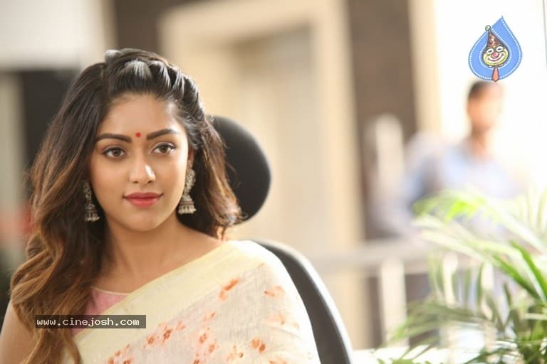 Anu's First Crush Surprises All