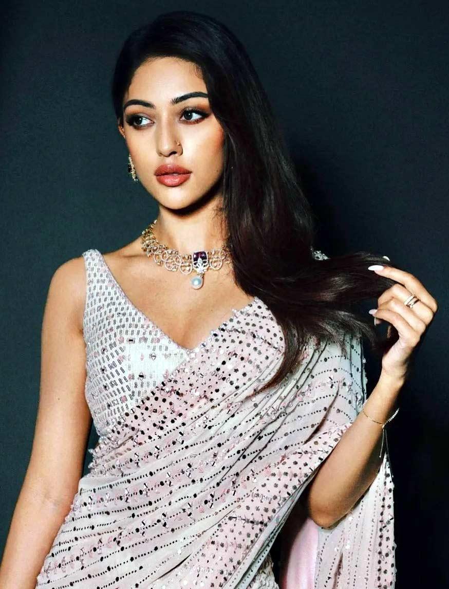 Anu Emmanuel turns voluptuous in orange